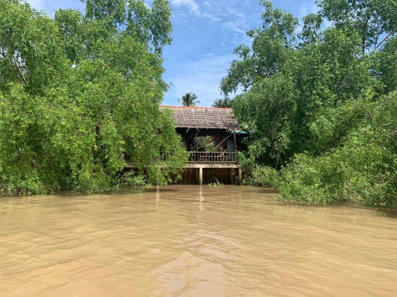 Nam Binh Homestay Ben Tre Exterior photo