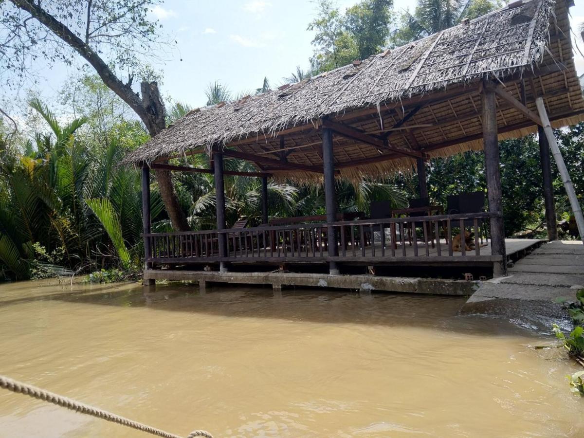 Nam Binh Homestay Ben Tre Exterior photo